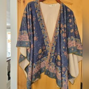 Natural Life Blue Boho Floral Bunny Soft Fleece Lined Ruana Wrap One Size